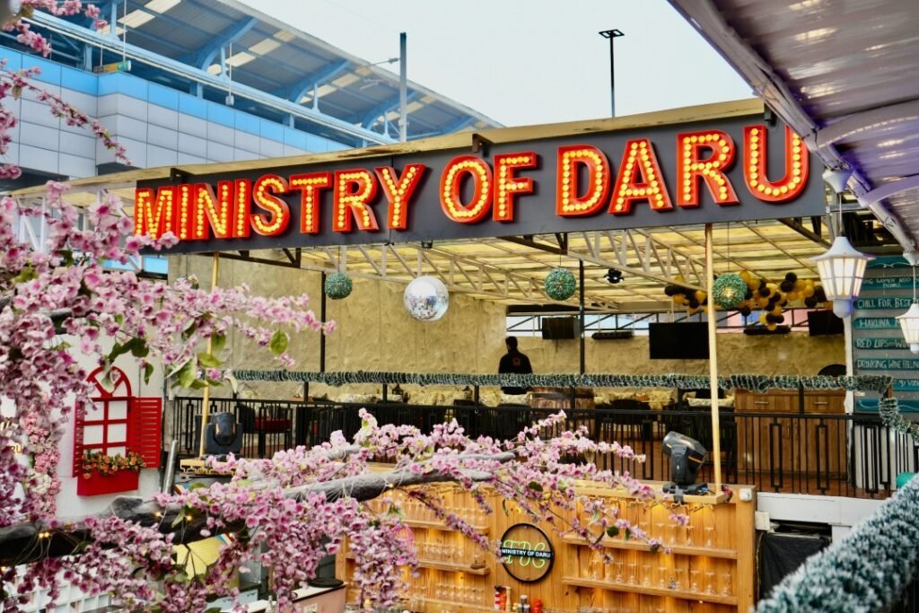 Ministry of Daru Best Restaurant in Noida